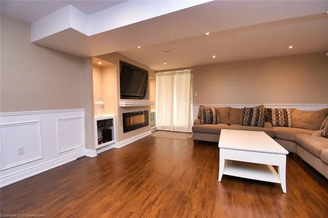 Additional image 43 of 73 Thames Way