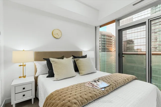 Additional image 21 of 12 York St Unit 2410