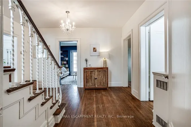 Additional image 3 of 7 St. James Pl