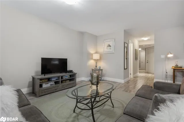 Additional image 36 of 45 Elder Ave