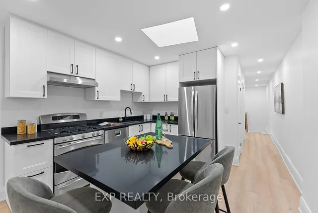 Additional image 37 of 2555 Dundas St