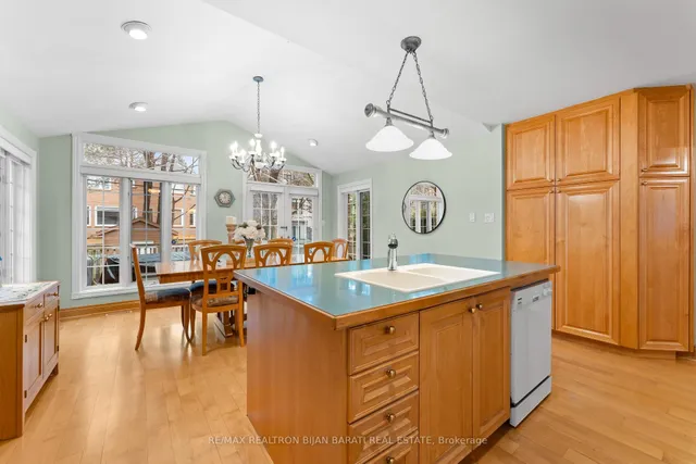 Additional image 5 of 276 Kingsdale Ave