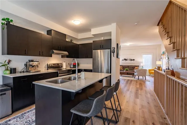 Additional image 11 of 16 Raspberry Lane