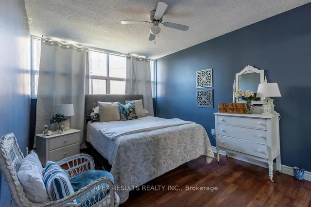 Additional image 29 of 1950 Main St Unit 405