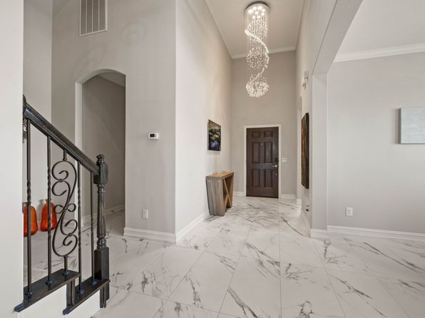 4933 Meadow Falls Dr, Fort Worth, TX 76244