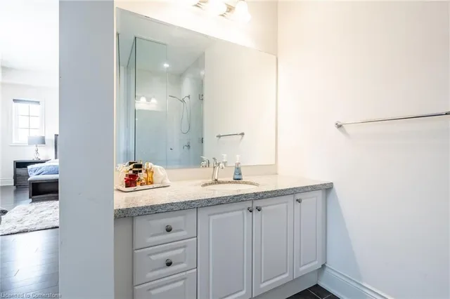 Additional image 32 of 3 Shippee Ave