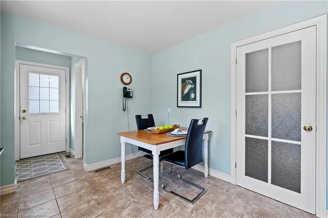 Additional image 16 of 93 Meadowlane Dr