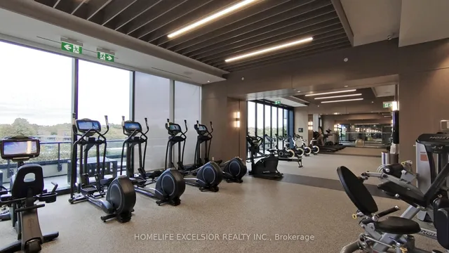 Additional image 39 of 575 Bloor St Unit 803