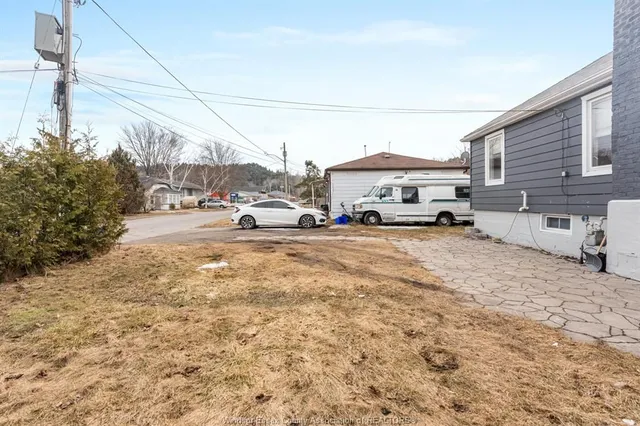 Additional image 15 of 354 FRONT St