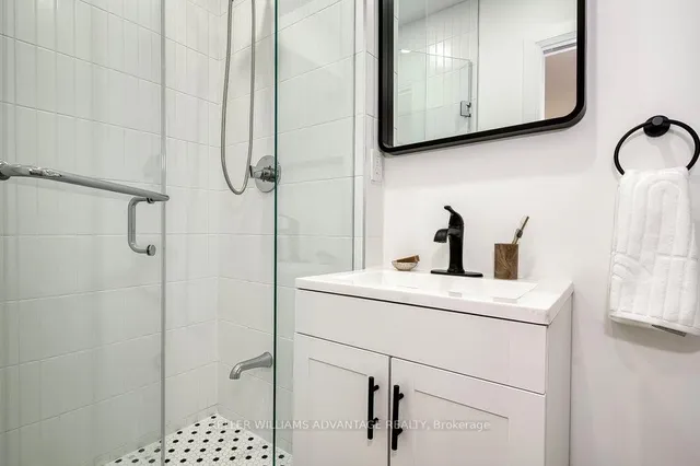 Additional image 29 of 1224 Lansdowne Ave