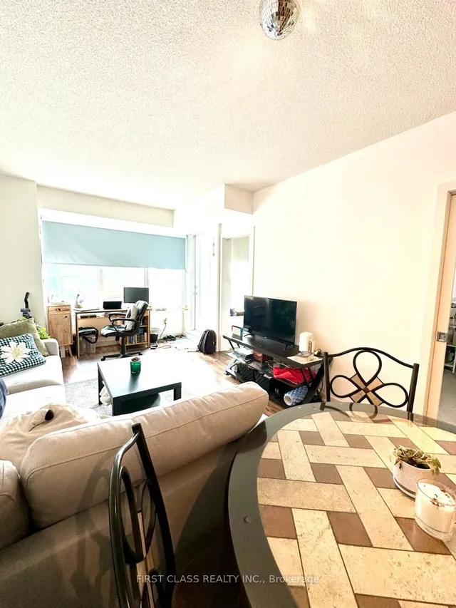 Additional image 7 of 59 East Liberty St Unit 1702