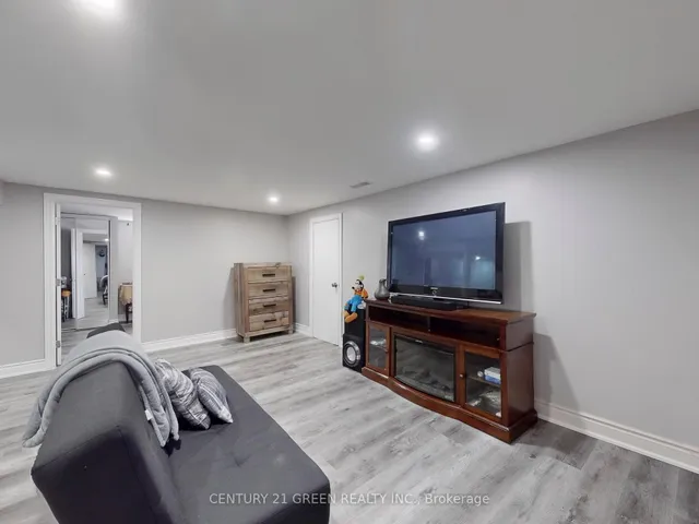 Additional image 31 of 117 Redwater Dr