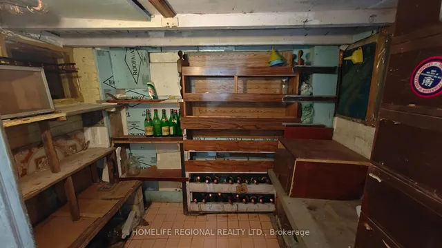 Additional image 11 of 77 Gilbert Ave