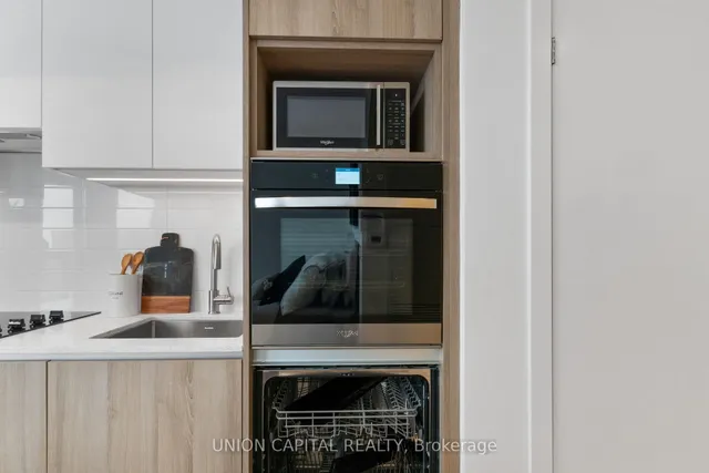 Additional image 16 of 319 Jarvis St Unit 1612