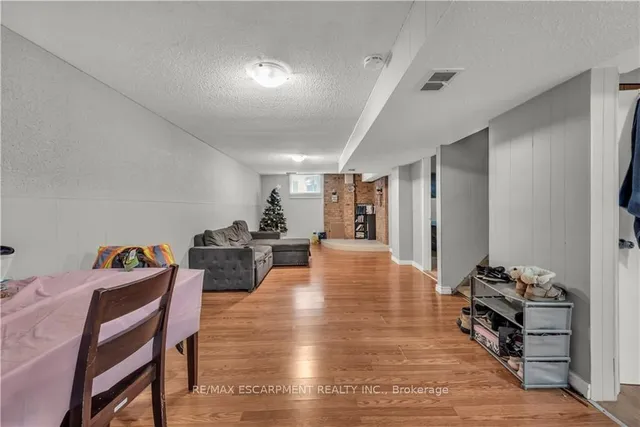 Additional image 27 of 39 Bland Ave