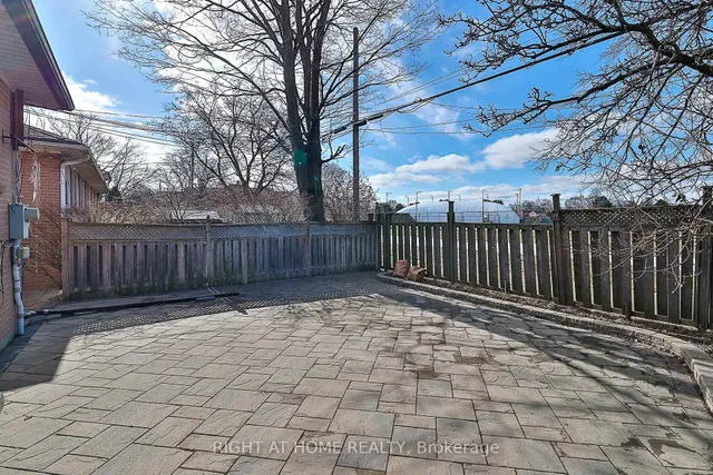 Additional image 31 of 55 Combermere Dr
