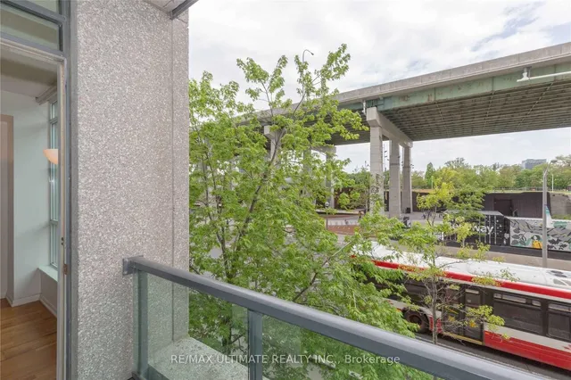 Additional image 11 of 231 Fort York Blvd Unit 228