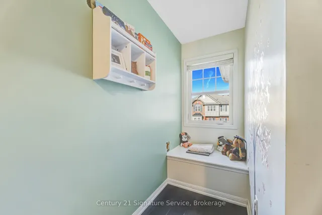 Additional image 27 of 625 Attenborough Terr