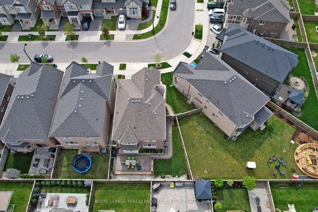 Additional image 40 of 135 Beaveridge Ave