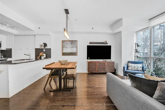 1171 Queen St Unit TH108