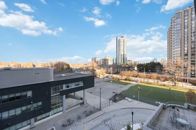 Additional image 33 of 35 Hollywood Ave Unit 703