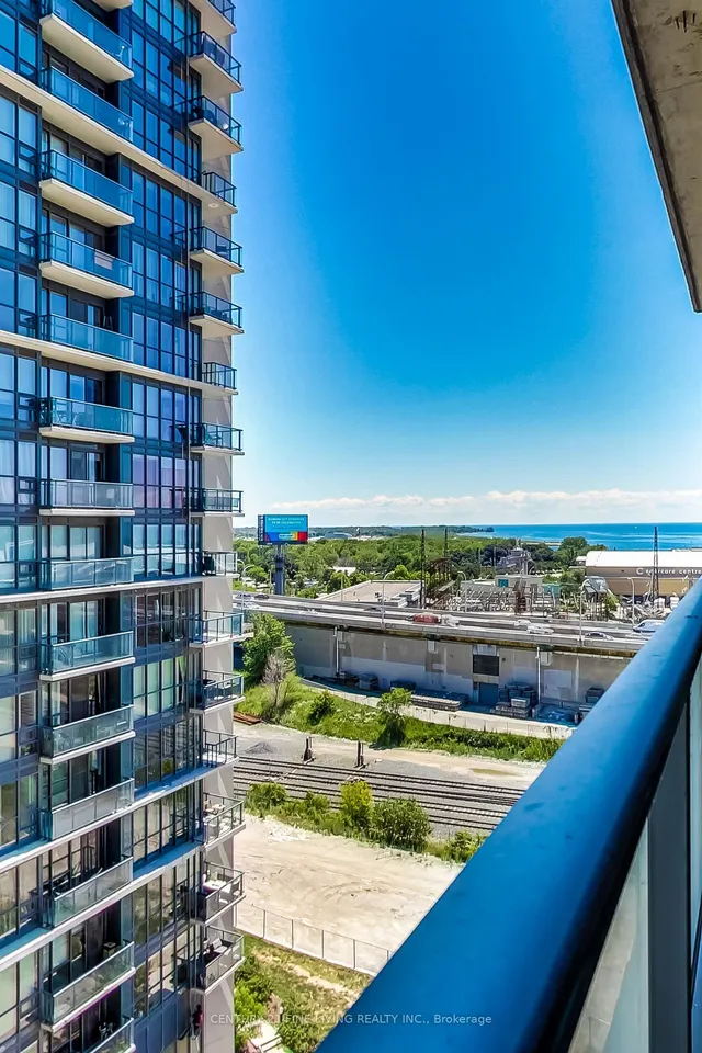 Additional image 30 of 55 East Liberty St Unit 1006