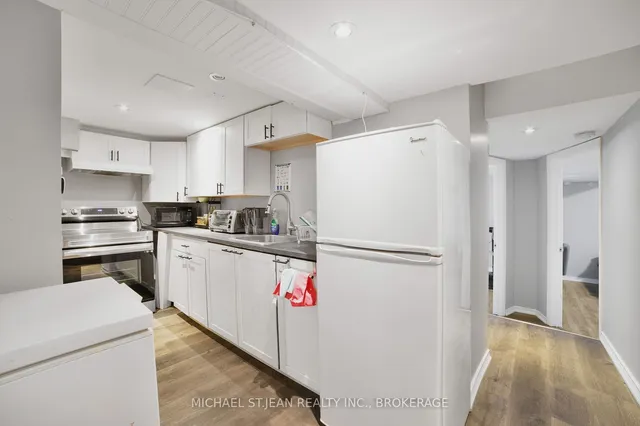 Additional image 32 of 158 Arkell St