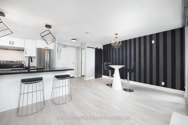 Additional image 3 of 81 Navy Wharf Crt Unit 1106