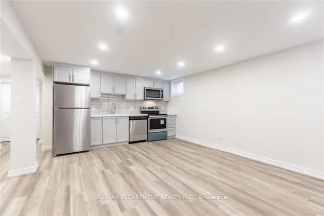 Additional image 20 of 9 WEST 22ND St