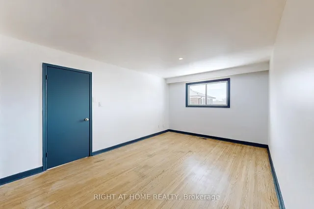 Additional image 29 of 1326 Victoria Park Ave