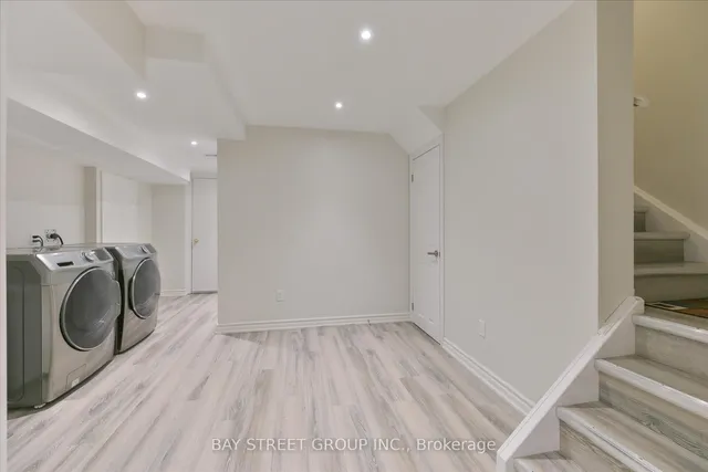 Additional image 26 of 929 Ledbury Cres