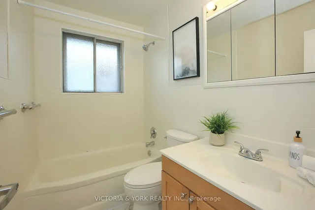 Additional image 17 of 132 Verobeach Blvd