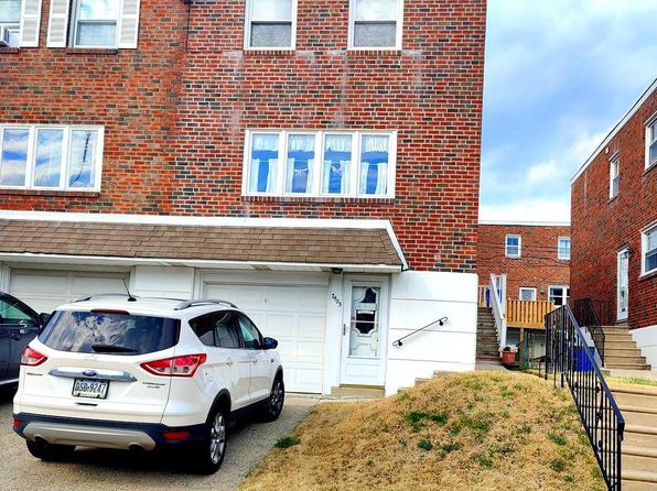7405 Hill Rd, Philadelphia, PA 19128