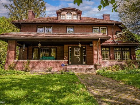 Primary image of 245 Merriman Rd, Akron, OH 44303