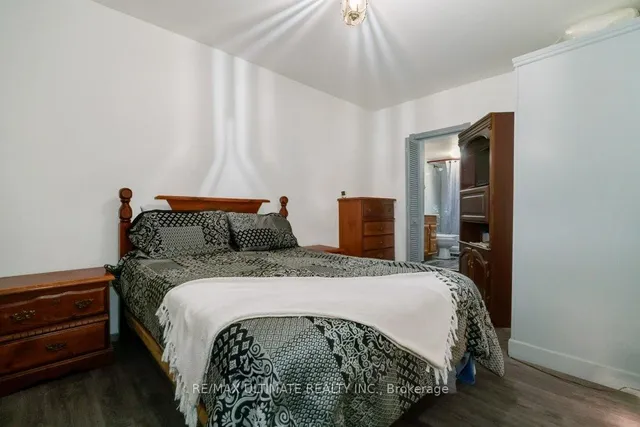 Additional image 16 of 34 Hickson St