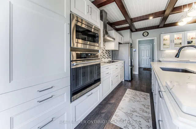 Additional image 18 of 900 Doon Village Rd Unit 4