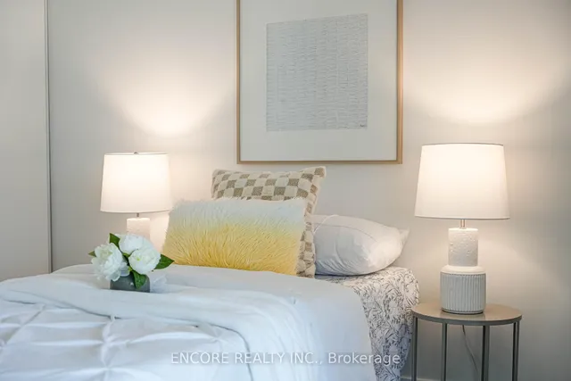 Additional image 20 of 25 Capreol Crt Unit 706