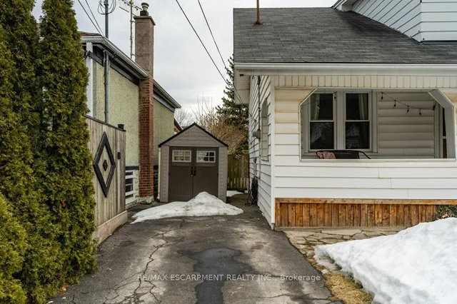 Additional image 4 of 45 EAST 13TH St