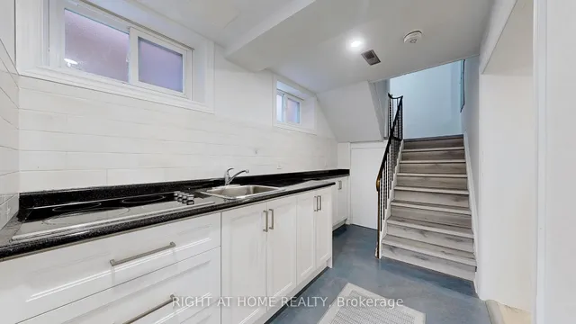 Additional image 26 of 12A Kenmore Ave