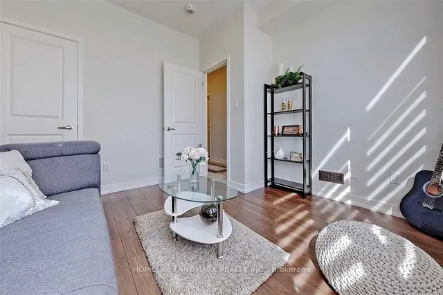 Additional image 4 of 3098 Ernest Appelbe Blvd