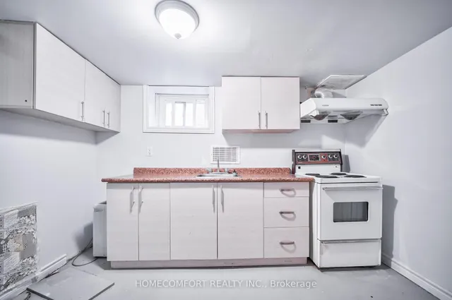 Additional image 45 of 30 Balaclava Dr