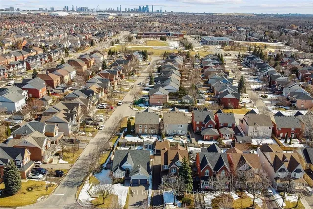 Additional image 18 of 912 John Watt Blvd