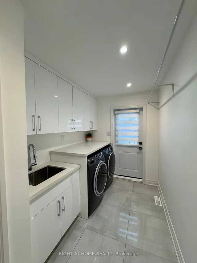 Additional image 15 of 22 Silverthorne Bush Dr