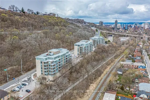 Additional image 2 of 479 Charlton Ave Unit 302