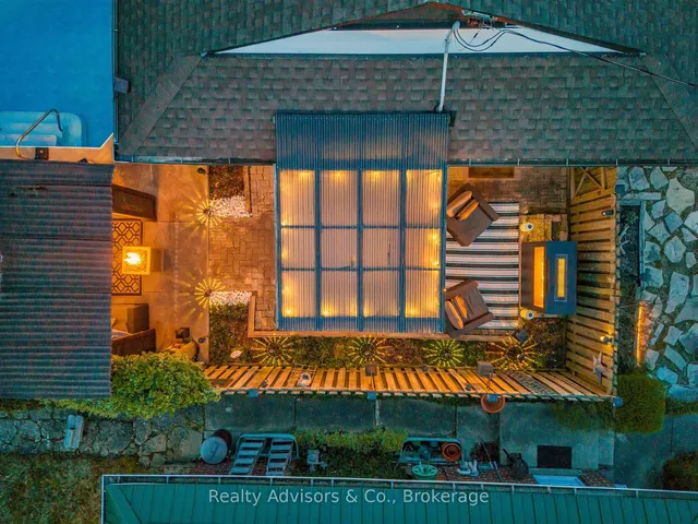 Additional image 37 of 924 Union St