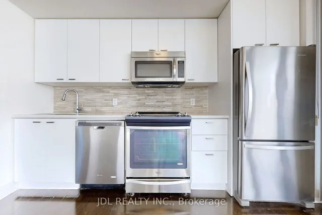 Additional image 13 of 30 Roehampton Ave Unit 2610