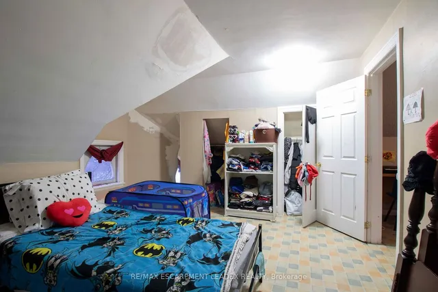 Additional image 34 of 417 King St