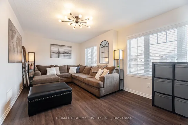 Additional image 19 of 14 Allium Rd