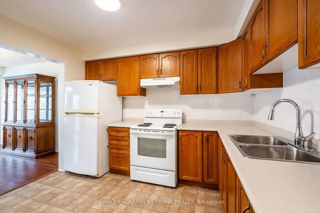 Additional image 9 of 1310 Upper Wentworth St Unit 7