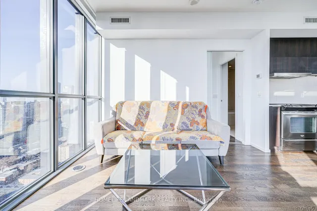 Additional image 26 of 101 Charles St Unit 3701